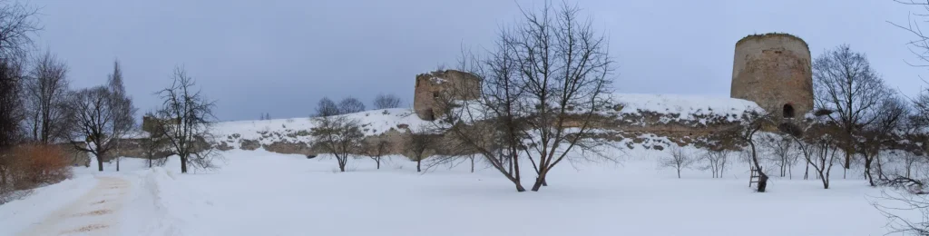 2011-Izborsk-02